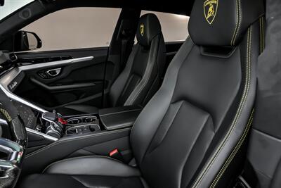 2019 Lamborghini Urus -WRAPPED-EXHAUST-CARBON KIT   - Photo 23 - Joliet, IL 60435