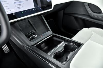 2022 Tesla Model X Plaid   - Photo 40 - Joliet, IL 60435