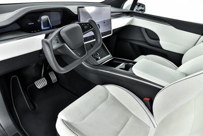 2022 Tesla Model X Plaid   - Photo 19 - Joliet, IL 60435