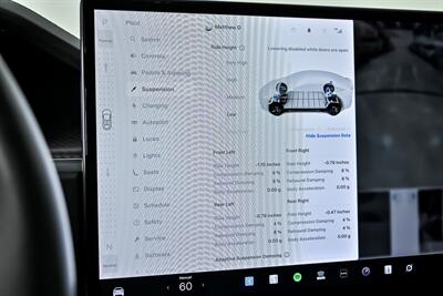 2022 Tesla Model X Plaid   - Photo 33 - Joliet, IL 60435