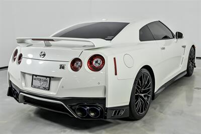 2020 Nissan GT-R Premium   - Photo 12 - Joliet, IL 60435