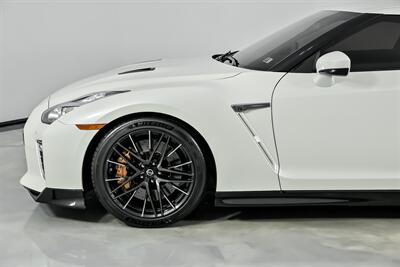 2020 Nissan GT-R Premium   - Photo 7 - Joliet, IL 60435