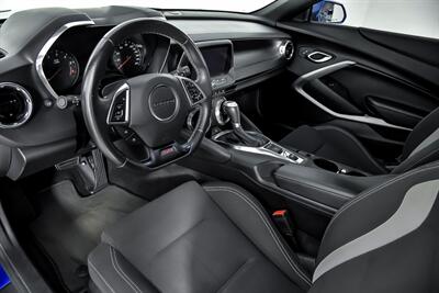 2016 Chevrolet Camaro SS   - Photo 19 - Joliet, IL 60435