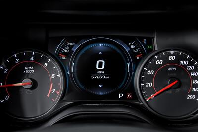 2016 Chevrolet Camaro SS   - Photo 25 - Joliet, IL 60435