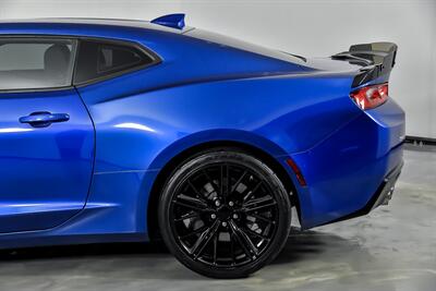 2016 Chevrolet Camaro SS   - Photo 9 - Joliet, IL 60435