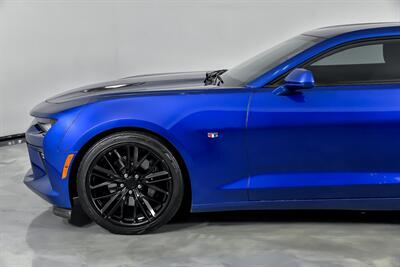2016 Chevrolet Camaro SS   - Photo 7 - Joliet, IL 60435