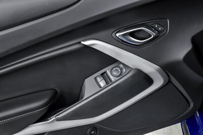 2016 Chevrolet Camaro SS   - Photo 18 - Joliet, IL 60435