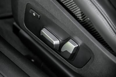 2022 BMW M4 Competition xDrive-CARBON BUCKETS   - Photo 28 - Joliet, IL 60435