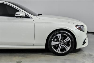 2019 Mercedes-Benz E 300 4MATIC - Photo 14 - Joliet, IL 60435