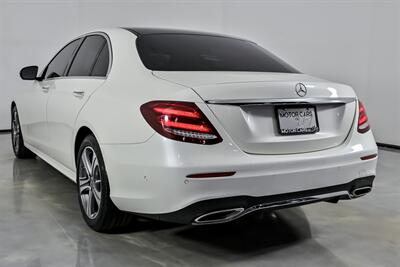 2019 Mercedes-Benz E 300 4MATIC - Photo 9 - Joliet, IL 60435