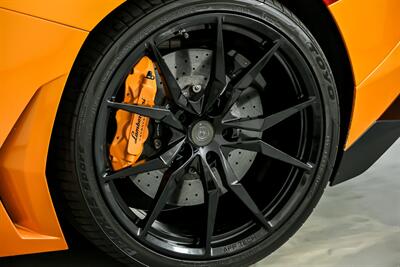 2016 Lamborghini Aventador LP 700-4   - Photo 18 - Joliet, IL 60435