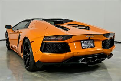 2016 Lamborghini Aventador LP 700-4   - Photo 9 - Joliet, IL 60435