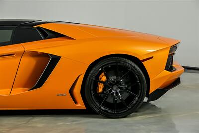 2016 Lamborghini Aventador LP 700-4   - Photo 8 - Joliet, IL 60435