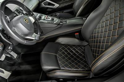 2016 Lamborghini Aventador LP 700-4   - Photo 21 - Joliet, IL 60435