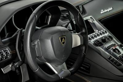 2016 Lamborghini Aventador LP 700-4   - Photo 23 - Joliet, IL 60435