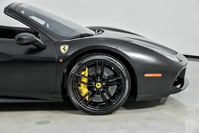 2016 Ferrari 488 Spider -RACING SEATS-CARBON GALORE! - Photo 15 - Joliet, IL 60435