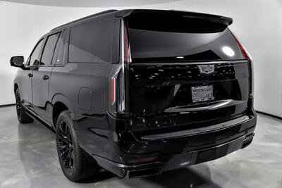 2023 Cadillac Escalade ESV Sport Platinum   - Photo 10 - Joliet, IL 60435