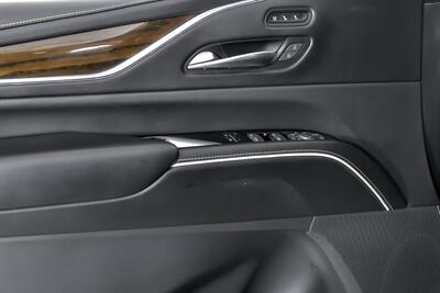 2023 Cadillac Escalade ESV Sport Platinum   - Photo 18 - Joliet, IL 60435