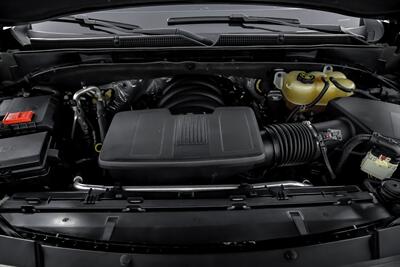 2023 Cadillac Escalade ESV Sport Platinum   - Photo 17 - Joliet, IL 60435