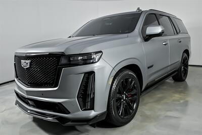 2023 Cadillac Escalade-V   - Photo 6 - Joliet, IL 60435