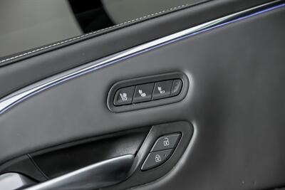 2023 Cadillac Escalade-V   - Photo 19 - Joliet, IL 60435