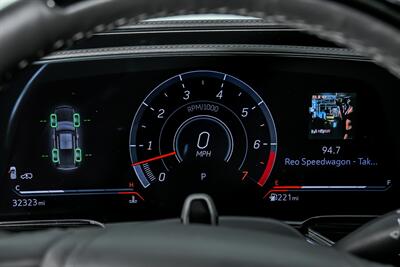 2023 Cadillac Escalade-V   - Photo 29 - Joliet, IL 60435