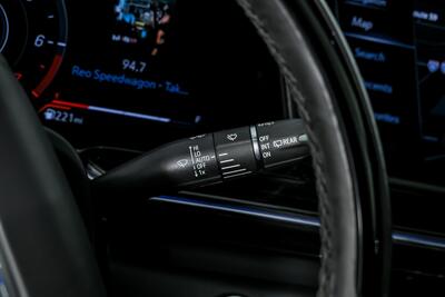 2023 Cadillac Escalade-V   - Photo 32 - Joliet, IL 60435