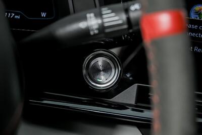 2023 Chevrolet Corvette Stingray 3LT-$40K MODS-MAGNUSON SUPERCHARGER!   - Photo 32 - Joliet, IL 60435