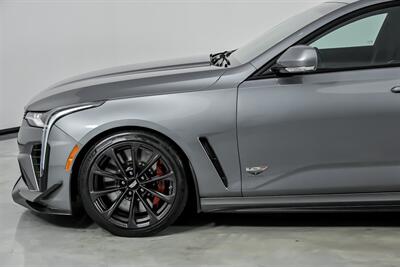 2022 Cadillac CT4-V Blackwing   - Photo 7 - Joliet, IL 60435