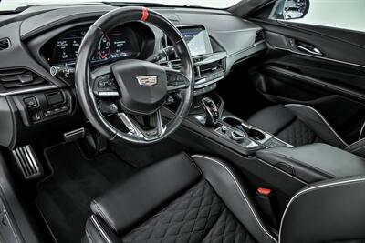 2022 Cadillac CT4-V Blackwing   - Photo 21 - Joliet, IL 60435