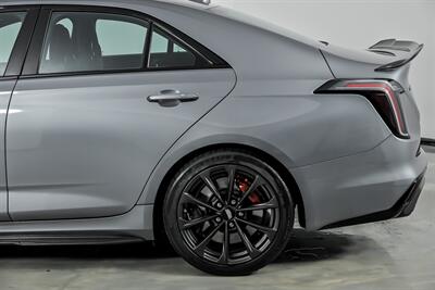 2022 Cadillac CT4-V Blackwing   - Photo 9 - Joliet, IL 60435