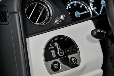 2022 Rolls-Royce Cullinan -WHITE ON WHITE-SHOOTING STAR HEADLINER   - Photo 29 - Joliet, IL 60435