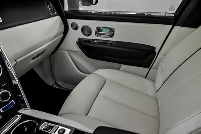 2022 Rolls-Royce Cullinan -WHITE ON WHITE-SHOOTING STAR HEADLINER   - Photo 41 - Joliet, IL 60435