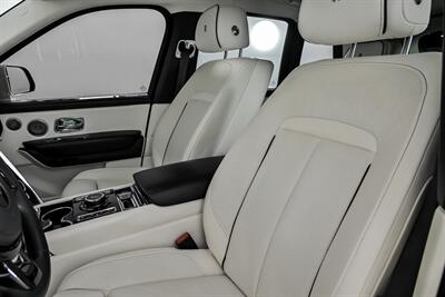 2022 Rolls-Royce Cullinan -WHITE ON WHITE-SHOOTING STAR HEADLINER   - Photo 23 - Joliet, IL 60435
