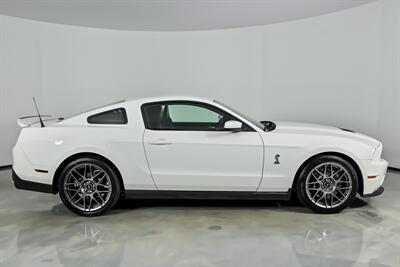 2012 Ford Shelby GT500   - Photo 15 - Joliet, IL 60435