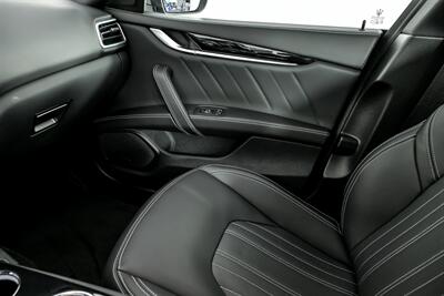 2023 Maserati Ghibli Modena Q4   - Photo 38 - Joliet, IL 60435