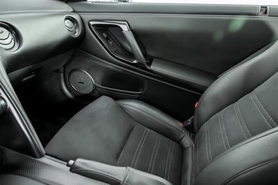 2012 Nissan GT-R Premium   - Photo 36 - Joliet, IL 60435