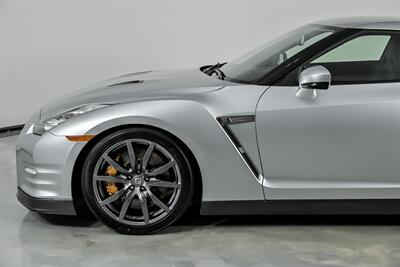 2012 Nissan GT-R Premium   - Photo 7 - Joliet, IL 60435