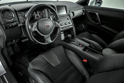 2012 Nissan GT-R Premium   - Photo 19 - Joliet, IL 60435
