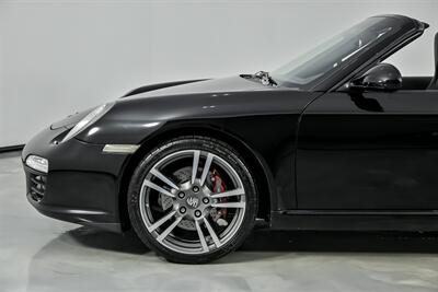 2012 Porsche 911 Black Edition   - Photo 7 - Joliet, IL 60435