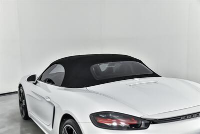 2018 Porsche 718 Boxster   - Photo 19 - Joliet, IL 60435