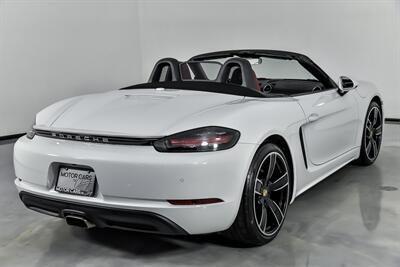 2018 Porsche 718 Boxster   - Photo 12 - Joliet, IL 60435