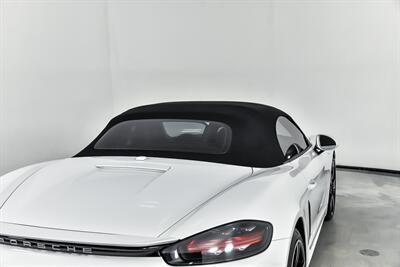 2018 Porsche 718 Boxster   - Photo 18 - Joliet, IL 60435