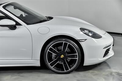 2018 Porsche 718 Boxster   - Photo 15 - Joliet, IL 60435