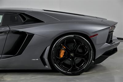 2012 Lamborghini Aventador LP 700-4   - Photo 8 - Joliet, IL 60435