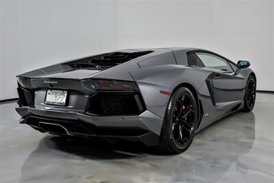 2012 Lamborghini Aventador LP 700-4   - Photo 11 - Joliet, IL 60435