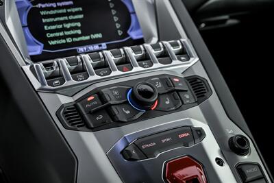 2012 Lamborghini Aventador LP 700-4   - Photo 35 - Joliet, IL 60435