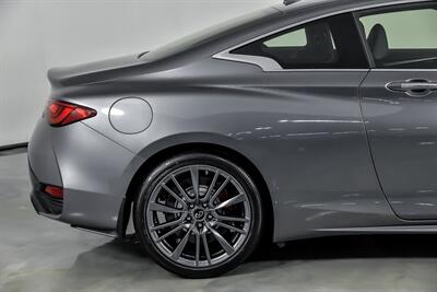 2017 INFINITI Q60 Red Sport 400   - Photo 13 - Joliet, IL 60435