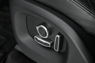 2017 Land Rover Range Rover Sport SVR   - Photo 28 - Joliet, IL 60435