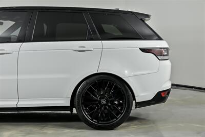 2017 Land Rover Range Rover Sport SVR   - Photo 9 - Joliet, IL 60435
